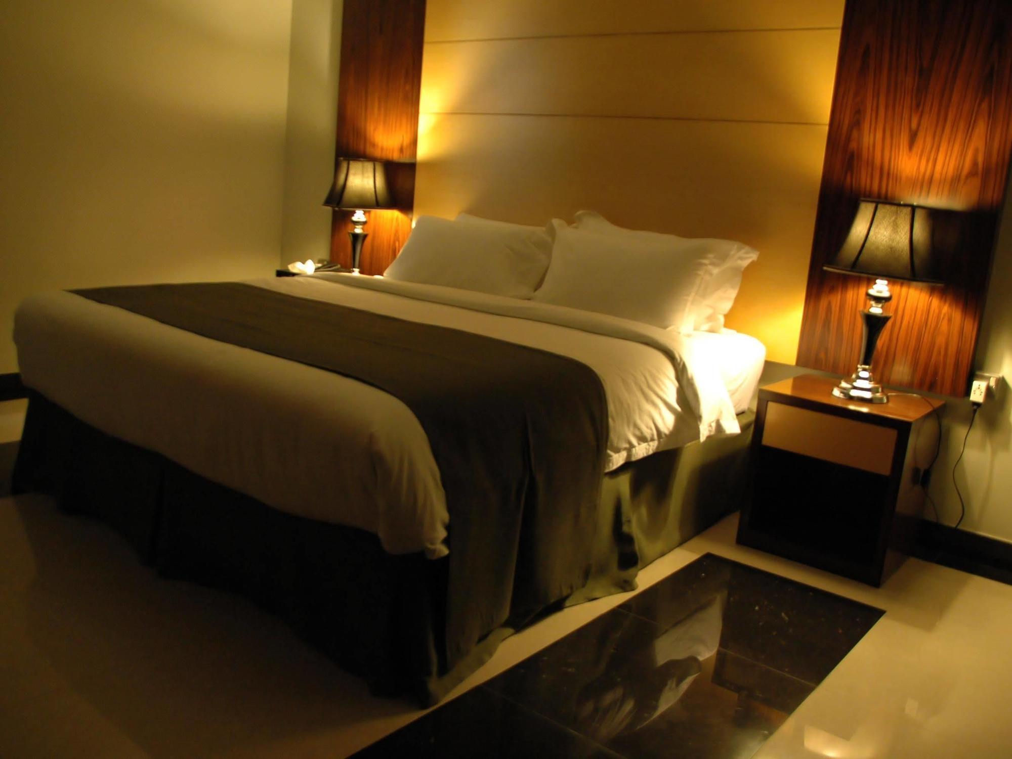 Doha Dynasty Hotel Bagian luar foto